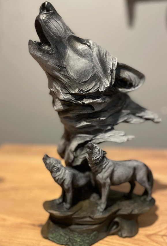 Howling Wolf Family Sculpture, Wolf Pack Statue, Wolf Head and Family Statue, Howling Wolf Head Statue, Spirit of the Wolf Pack Statue