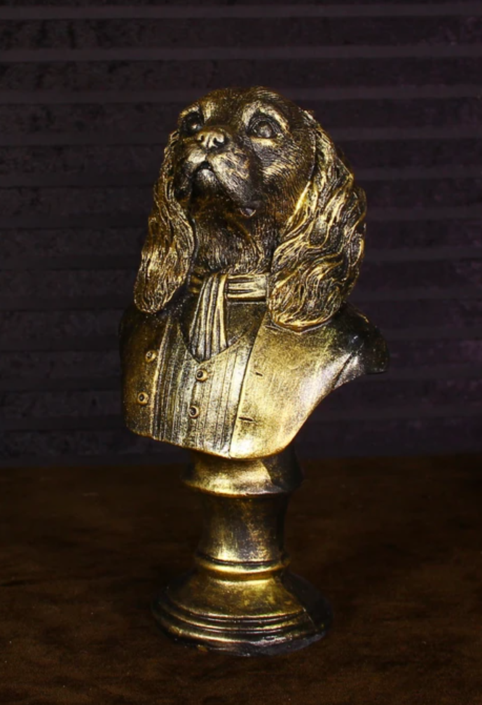Viktorianische Hundebüste mit Schal, Hundeskulptur mit Schal, Polyester-Hundestatue in Mantel und Schal, Aristokratische Hundebüste