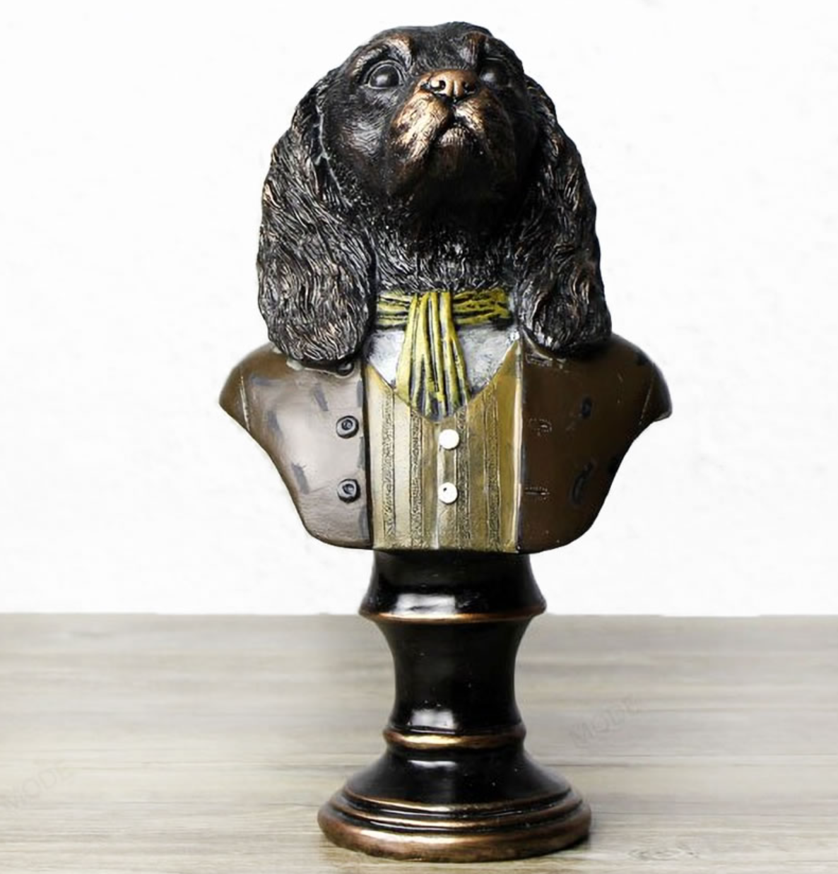 Viktorianische Hundebüste mit Schal, Hundeskulptur mit Schal, Polyester-Hundestatue in Mantel und Schal, Aristokratische Hundebüste