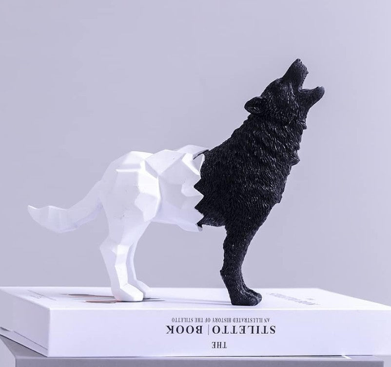Cubic Wolf Statue, Half Polygon Wolf Sculpture, Geometric Wolf Statue, Abstract Wolf Figurine in Cubic Form, Modern Wolf Statue, Wolf Statue