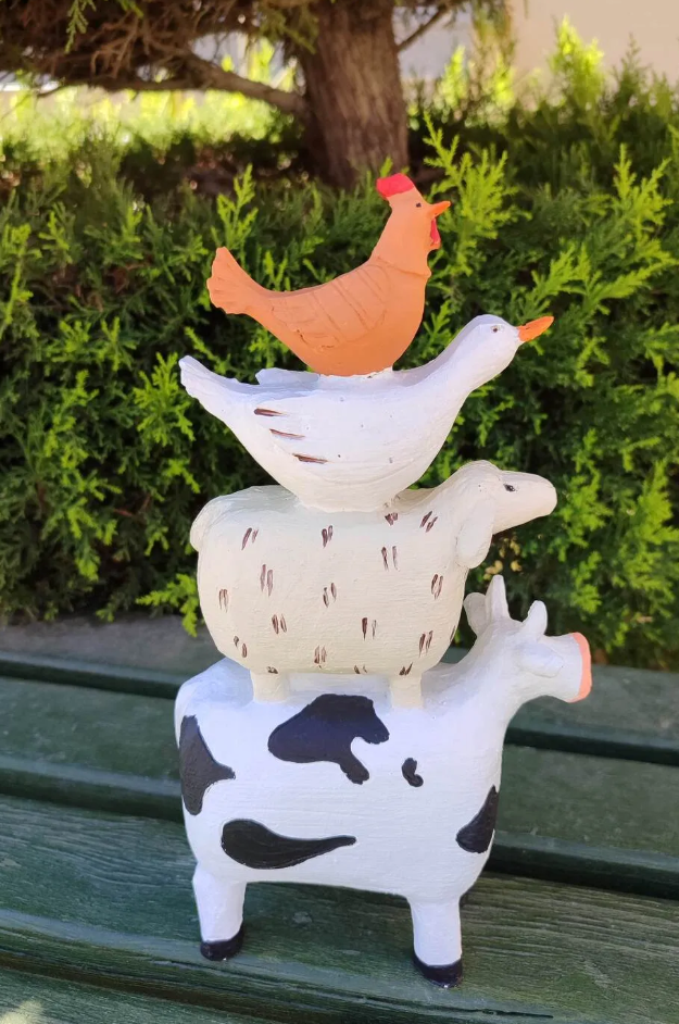 Farm Animals Stacked Statue, Colorful Stacked Farm Animal Statue, Farmhouse Style Stacked Animal Sculpture, Farm Animal Tower Figurine