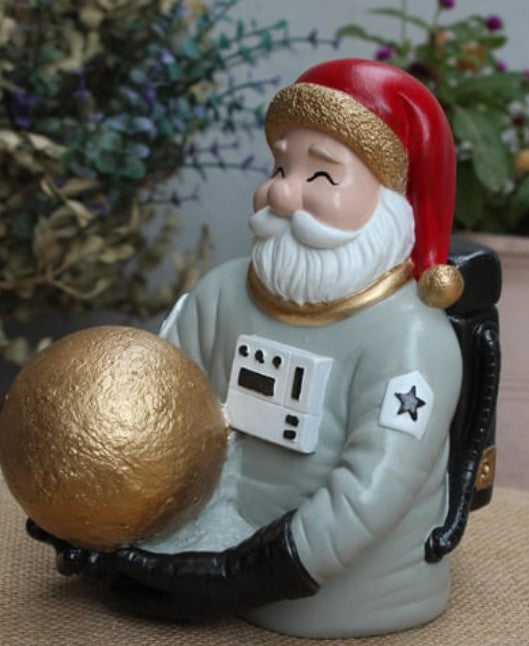 Handmade Astronaut Santa Claus Decor, Handmade Santa Claus Astronaut, Astronaut Santa Statue, Astronaut Santa Claus Decor, Santa Claus