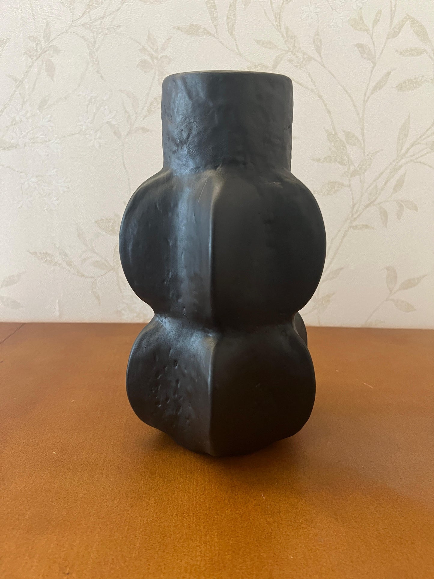 Modern Sculptural Ceramic Vase, Decorative Ceramic Vase, Modern Ceramic Vase, Handmade Pottery Vase, Handmade Contemporary Pottery