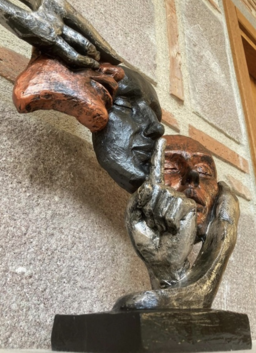 Abstract Three Face Sculpture, Modern Art Decor, Tabletop Statue, Modern Face Sculpture, Face Sculpture, Face Statue, Modern Face Decor, Face Figurine, Modern Face Statue