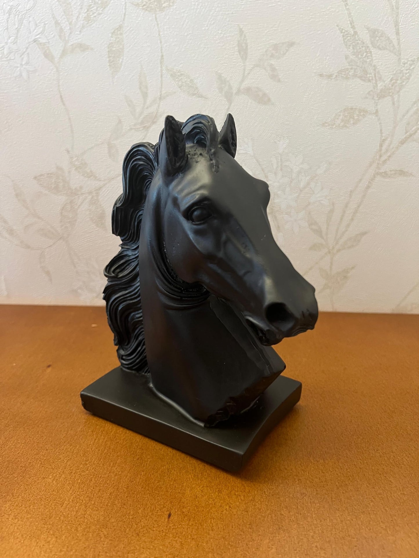 Horse Head Sculpture, Shelf Decoration Idea, Equestrian Home Decor, Handcrafted Equestrian Horse Statue, Horse Bust Ornament