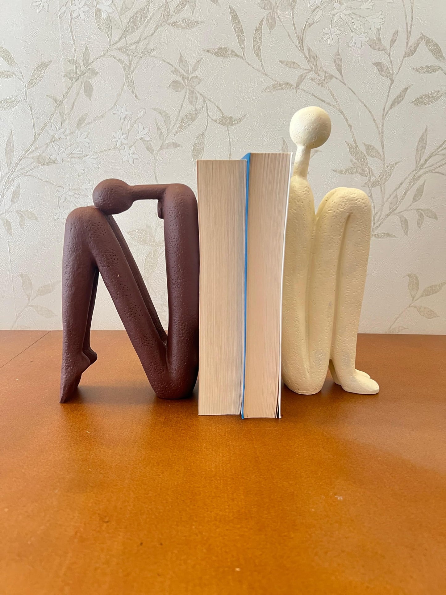 Abstract Bookends Set of 2, Modern Figurines for Shelf or Desk Decor, Abstract Bookends, Modern Bookshelf Decor, Polyester Bookend Set
