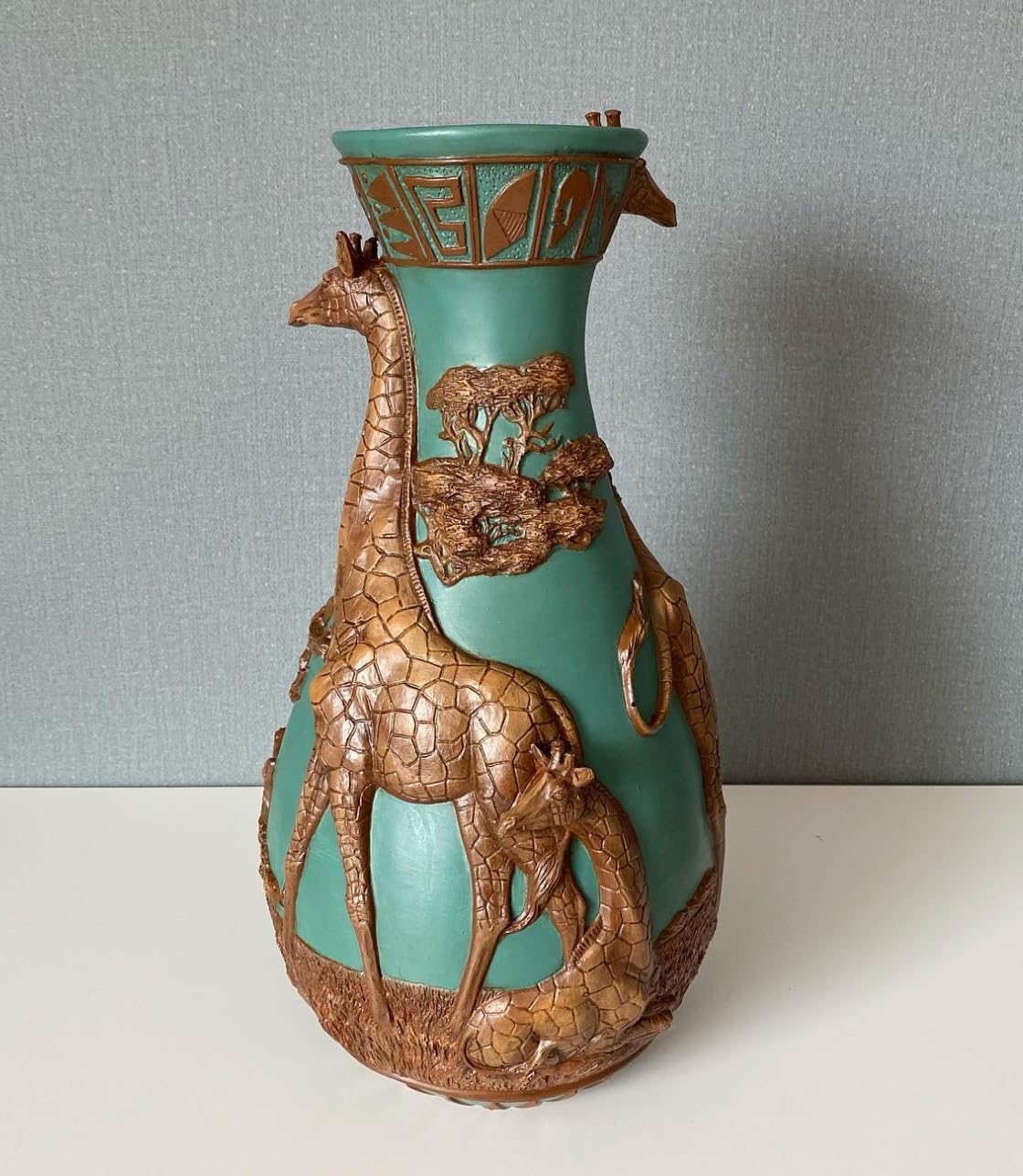 African Giraffe Vase, Handcrafted Animal Vase, Wildlife Decor, Giraffe Lover Gift, Giraffe Vase Decor, Safari Theme Vase, Giraffe Vase, African Giraffe Decor, Giraffe Decor