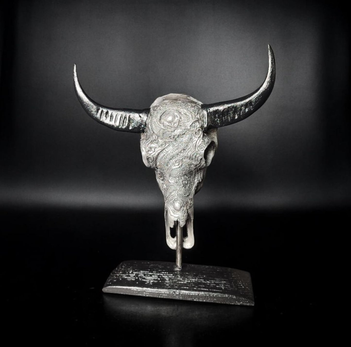 Bull Skull Decor, Western Bull Head Decor, Western Style Horned Bull Head Decor, Bull Skull Statue, Bull Skull Tabletop Decoration