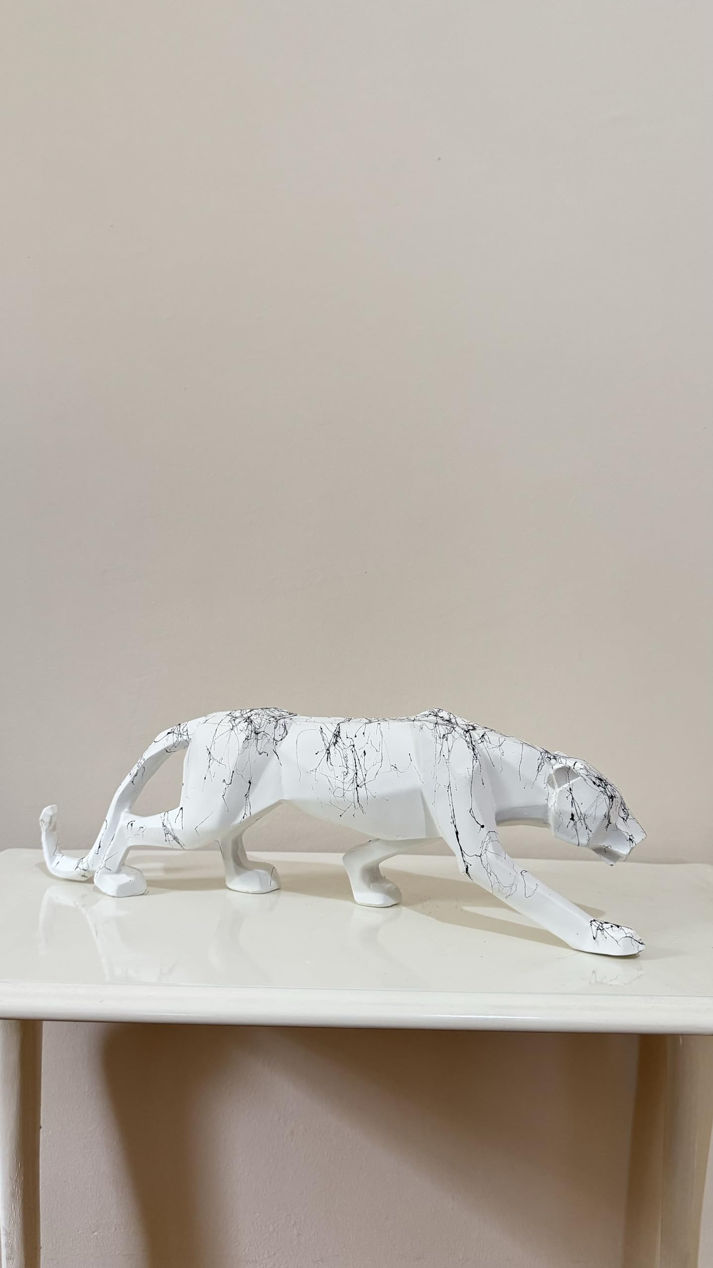 Large Panther Statue, Geometric Animal Figurine, Abstract Panther Sculpture, Panther Decorative Showpiece, Decorative Tabletop Statue