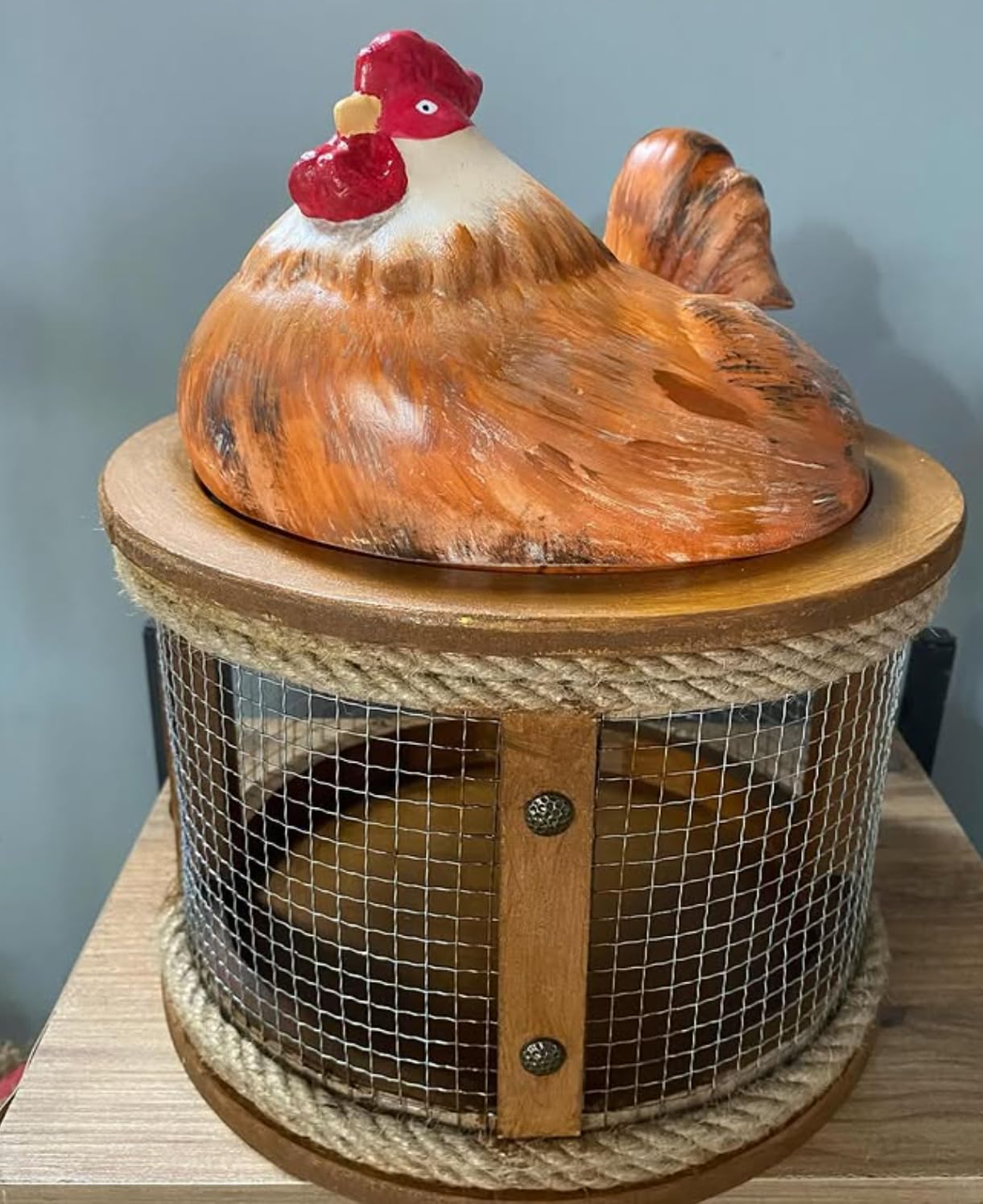 Farmhouse Chicken Egg Basket, Handmade Chicken Egg Holder Cage, Rooster Kitchen Decor, Chicken Wire Egg Storage, Hen Egg Holder