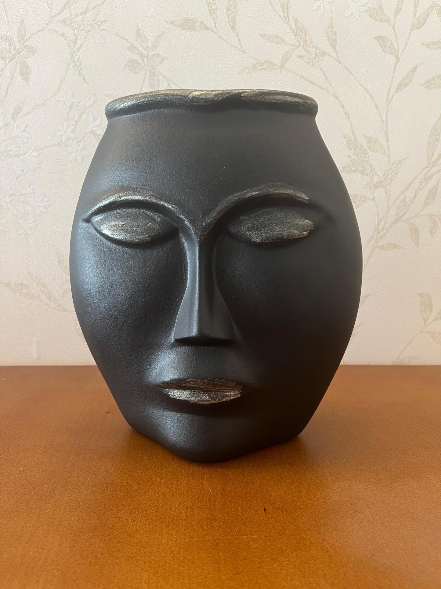Abstract Face Vase, Modern Ceramic Planter, Minimalist Face Sculpture Pot, Unique Sculpture Vase, Artistic Face Decor, Aesthetic Indoor Pot, Ceramic Face Vase, Artistic Face Vase