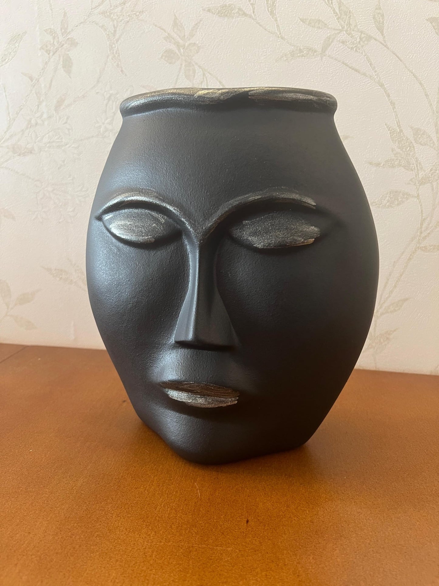 Abstract Face Vase, Modern Ceramic Planter, Minimalist Face Sculpture Pot, Unique Sculpture Vase, Artistic Face Decor, Aesthetic Indoor Pot, Ceramic Face Vase, Artistic Face Vase