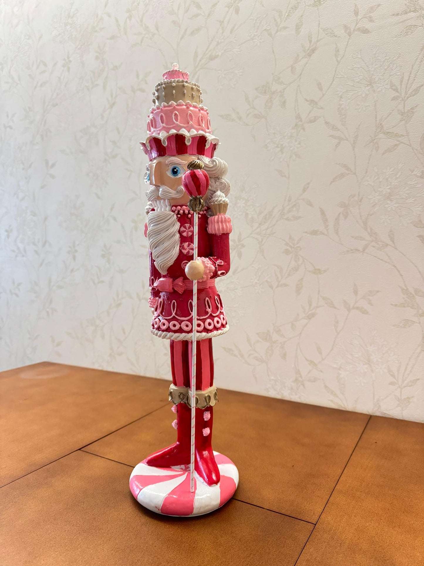 Christmas Nutcracker Soldier Figurine, Colorful Nutcracker Soldier, Festive Nutcracker Statue, Soldier Pastry Maker, Nutcracker Sculpture, Nutcracker Figurine, Nutcracker Soldier Sculpture