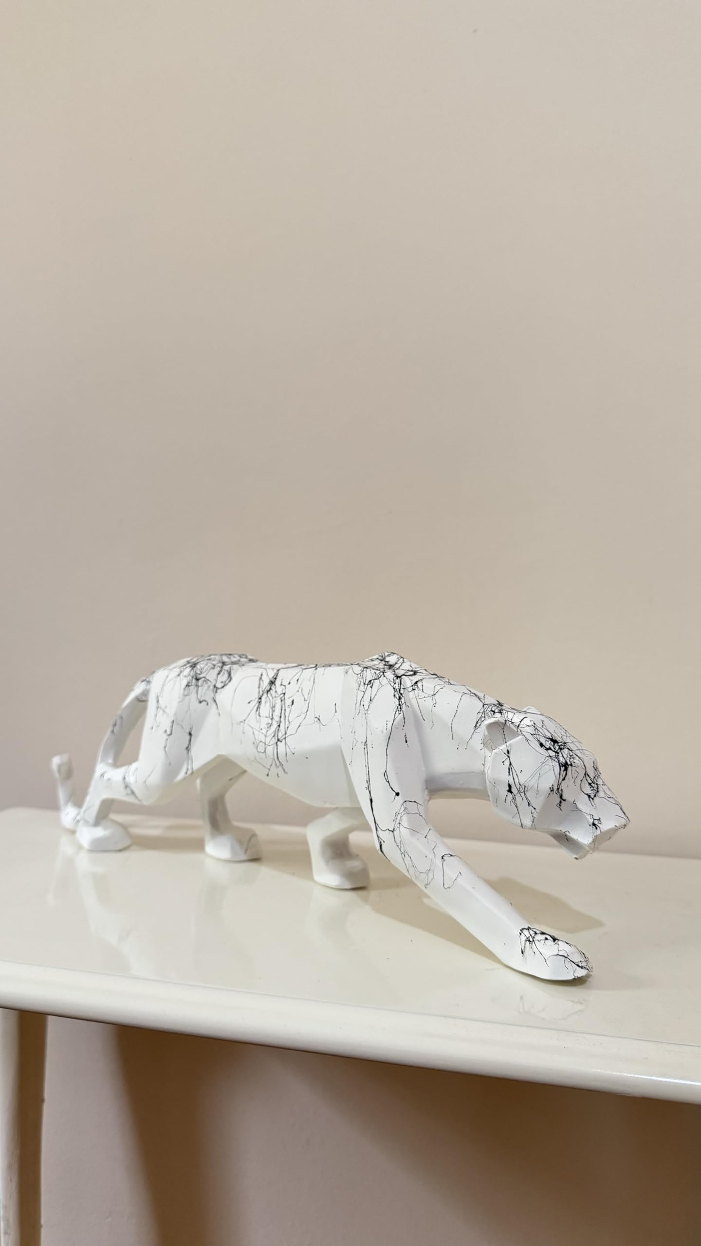 Large Panther Statue, Geometric Animal Figurine, Abstract Panther Sculpture, Panther Decorative Showpiece, Decorative Tabletop Statue