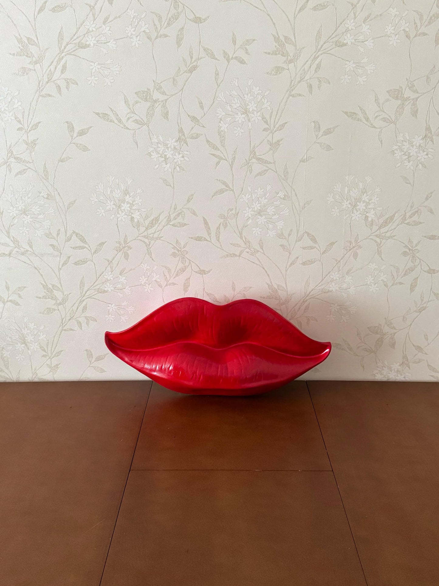3D Large Lips Sculpture for Wall Decor, Kiss-shaped Wall Art, Modern Lips Wall Art, Lips Wall Decor, Kiss Wall Decor, 3D Large Lips Wall Decor,