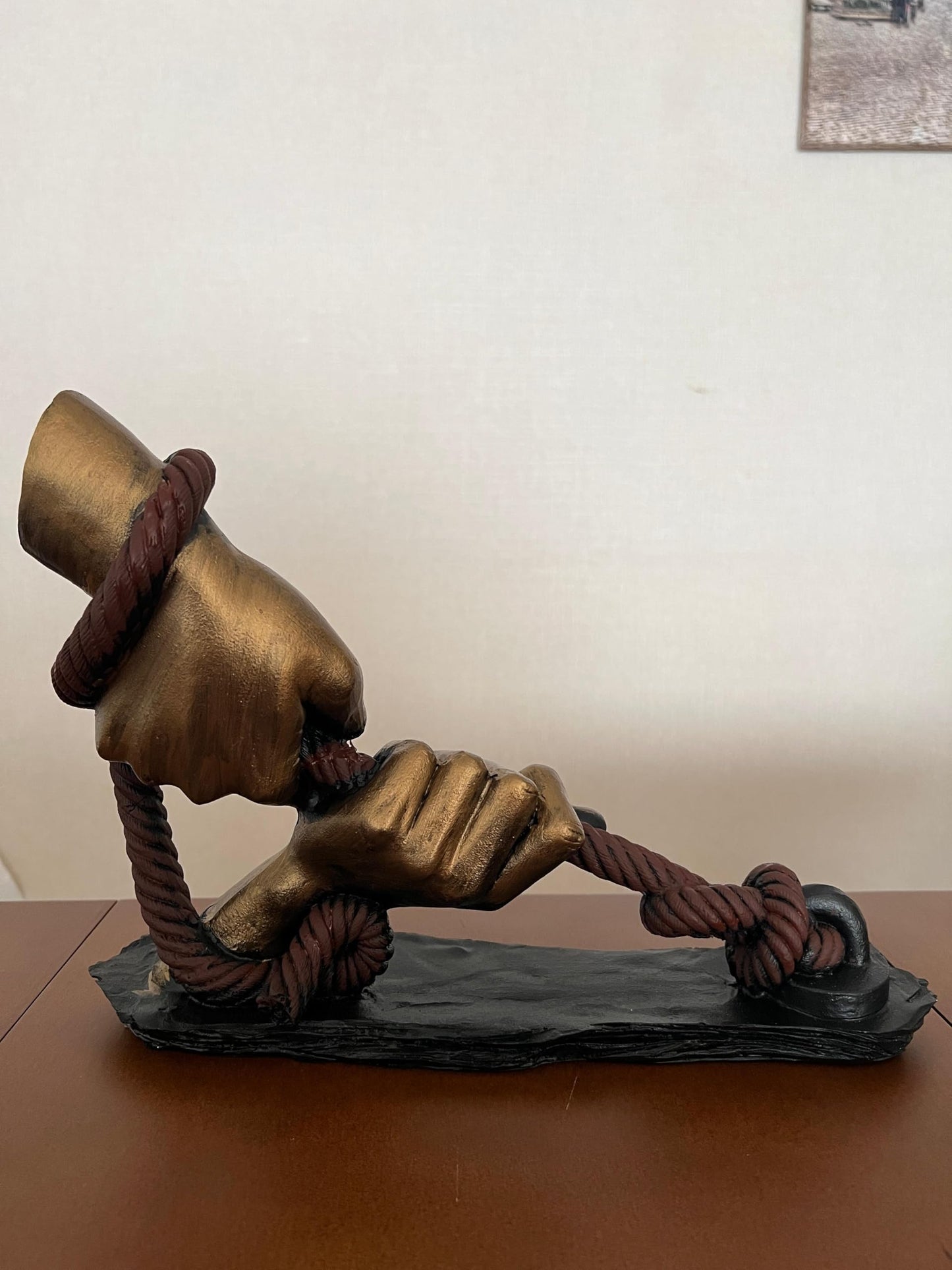 Decorative Hand Wrapped In Rope Sculpture, Hands Wrapping a Rope Figurine, Hand Sculpture Decor, Tug of War Figurine, Artistic Rope Statue, Rope Sculpture