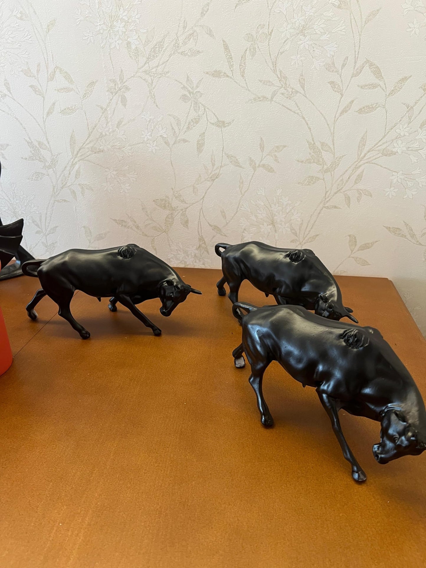 Bull Figurine, Bull Decor Statue, Elegant Bull Sculpture, Modern Bull Bust, Modern Bull Sculpture, Bull Lover Gift, Bull Sculpture, Modern Bull Statue, Bull Statue, Modern Bull Decor
