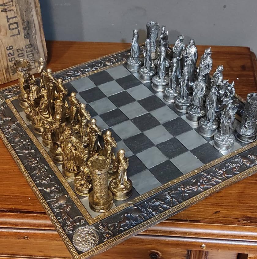 Historical Chess Set with Decorative Board, Medieval Chess Set with Detailed Warrior Pieces, Antique Look Chess Set with Medieval Figures