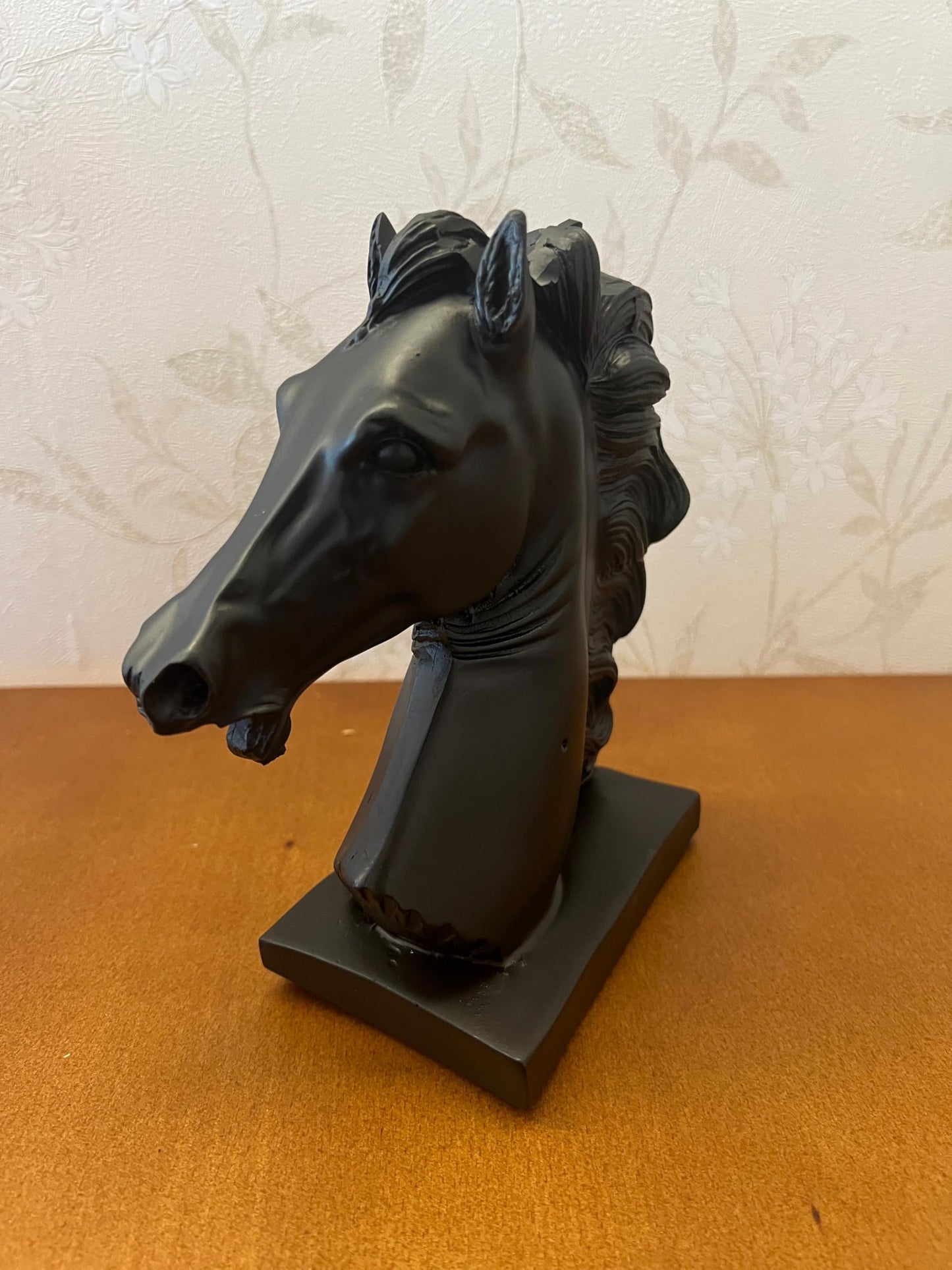 Horse Head Sculpture, Shelf Decoration Idea, Equestrian Home Decor, Handcrafted Equestrian Horse Statue, Horse Bust Ornament