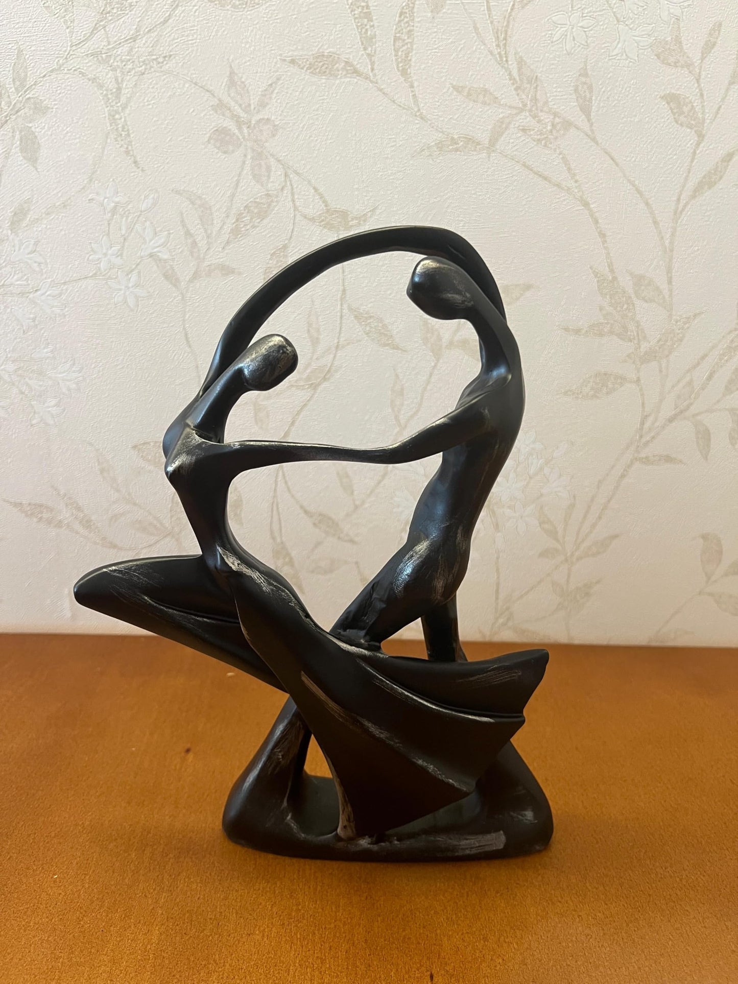 Dancing Couple Statue, Abstract Sculpture, Abstract Couple Figurine, Modern Love Decor, Romantic Gift for Couples, Love Art Decor, Couple Sculpture, Couple Statue