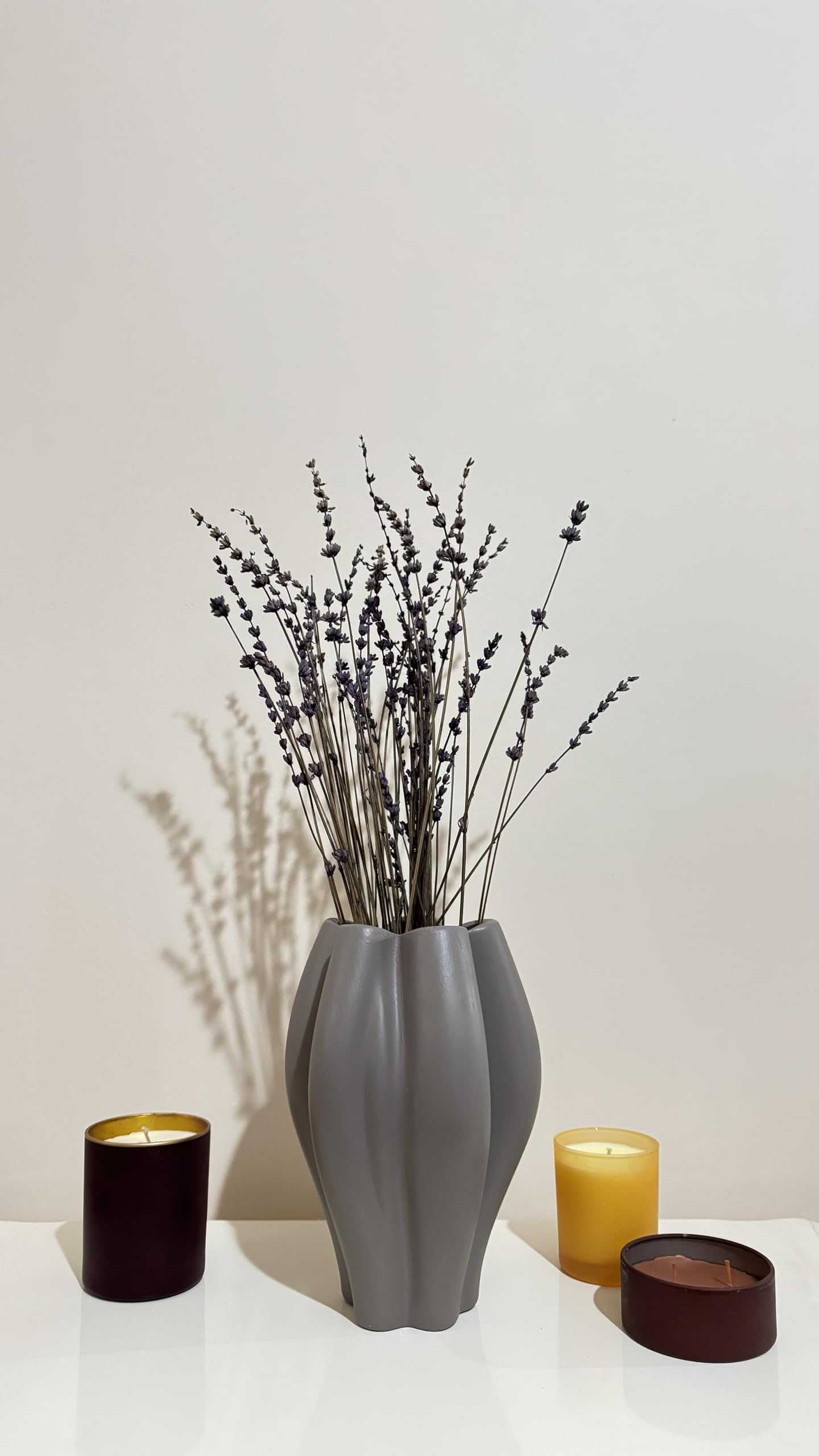 Vaso in ceramica curvo, vaso decorativo da tavolo, vaso scandinavo astratto, vaso minimalista moderno, vaso da tavolo, vaso in ceramica, vaso curvo, vaso minimalista, vaso per fiori