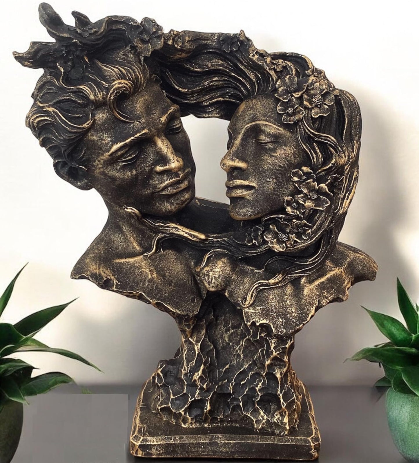 Couple Love Figurine, Romantic Sculpture, Lovers Bust Statue, Valentine’s Day gift, Art Decor Statue, Romantic Gift Idea, Art Decor Statue, Romantic Decor, Love Couple Decor