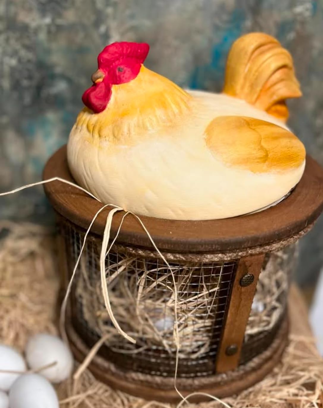 Farmhouse Chicken Egg Basket, Handmade Chicken Egg Holder Cage, Rooster Kitchen Decor, Chicken Wire Egg Storage, Hen Egg Holder