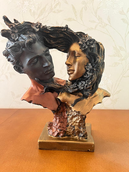 Couple Love Figurine, Romantic Sculpture, Lovers Bust Statue, Valentine’s Day gift, Art Decor Statue, Romantic Gift Idea, Art Decor Statue, Romantic Decor, Love Couple Decor