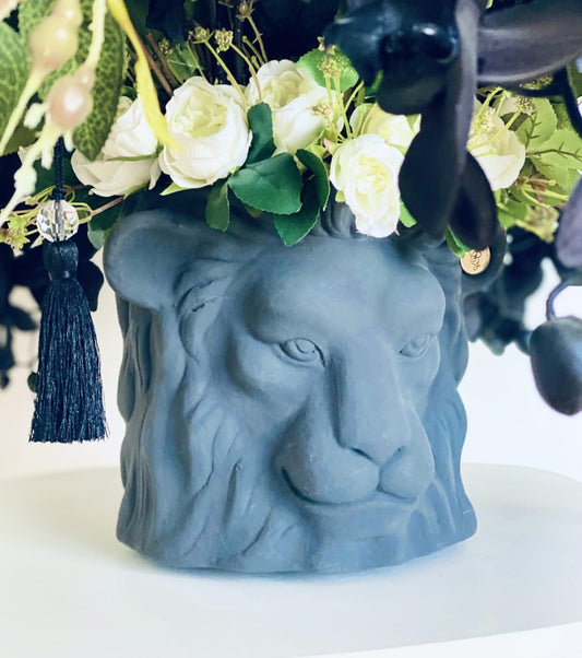 Lion Head Planter, Decorative Animal Pot, Modern Jungle Theme Vase, Unique Home Decor, Gift for Plant Lovers, Lion Head Pot, Lion Planter, Modern Lion Planter, Lion Head Flower Pot