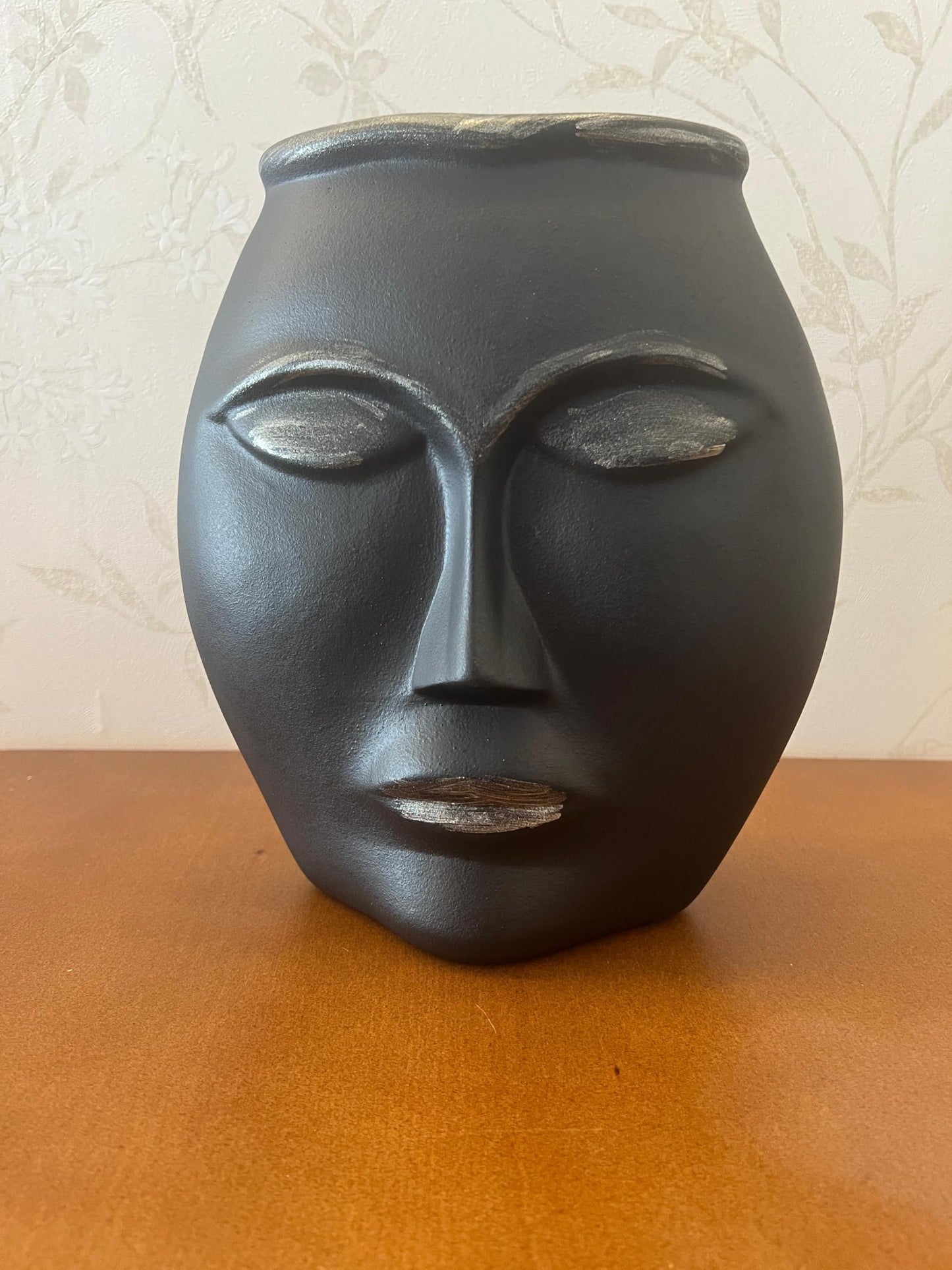 Abstract Face Vase, Modern Ceramic Planter, Minimalist Face Sculpture Pot, Unique Sculpture Vase, Artistic Face Decor, Aesthetic Indoor Pot, Ceramic Face Vase, Artistic Face Vase