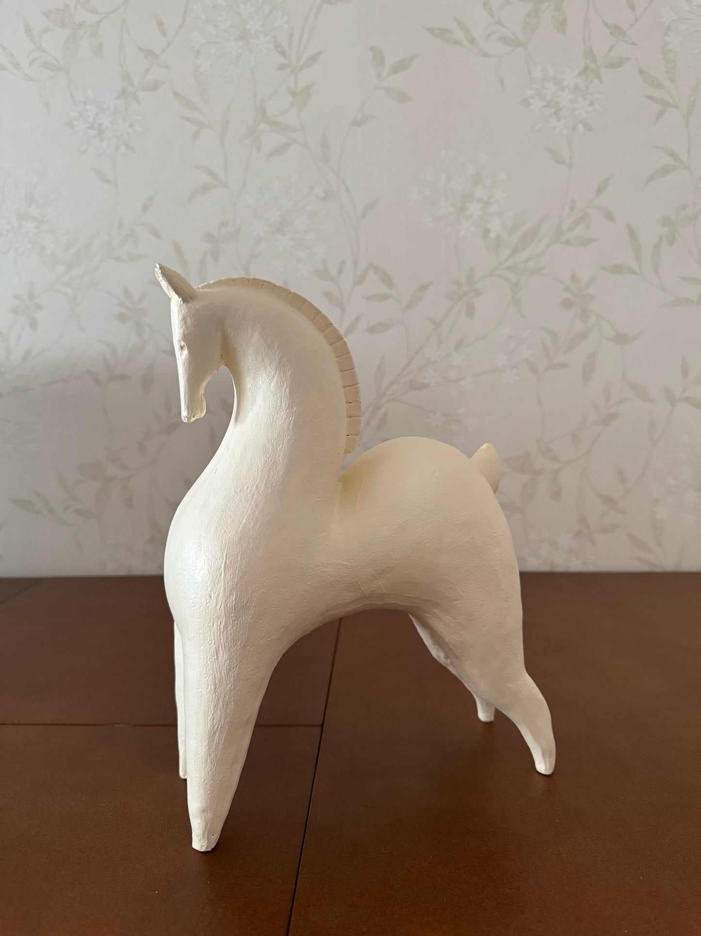 Abstract Horse Statue, Decorative Horse Sculpture, Minimalist Animal Decor, Handcrafted Horse Figurine, Luxury Horse Decor Figurine, Abstract Horse Sculpture
