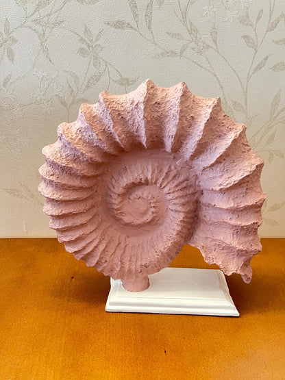 Seashell Sculpture, Fossil Shell Statue, Shell Art Decor, Oceanic Home Decor, Ocean Inspired Sculpture, Seashell Figurine, Ocean Sculpture,Nautilus Shell Decor