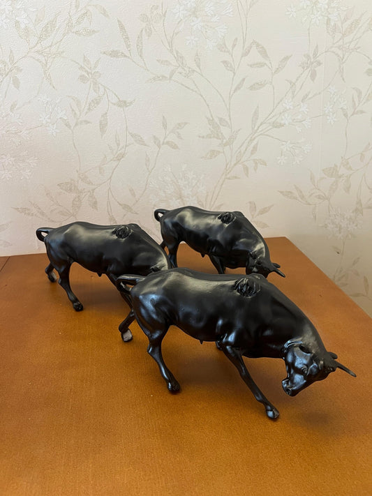 Bull Figurine, Bull Decor Statue, Elegant Bull Sculpture, Modern Bull Bust, Modern Bull Sculpture, Bull Lover Gift, Bull Sculpture, Modern Bull Statue, Bull Statue, Modern Bull Decor