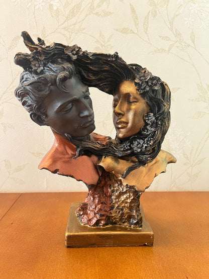 Couple Love Figurine, Romantic Sculpture, Lovers Bust Statue, Valentine’s Day gift, Art Decor Statue, Romantic Gift Idea, Art Decor Statue, Romantic Decor, Love Couple Decor