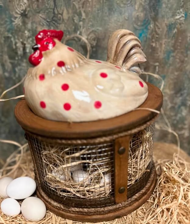 Farmhouse Chicken Egg Basket, Handmade Chicken Egg Holder Cage, Rooster Kitchen Decor, Chicken Wire Egg Storage, Hen Egg Holder