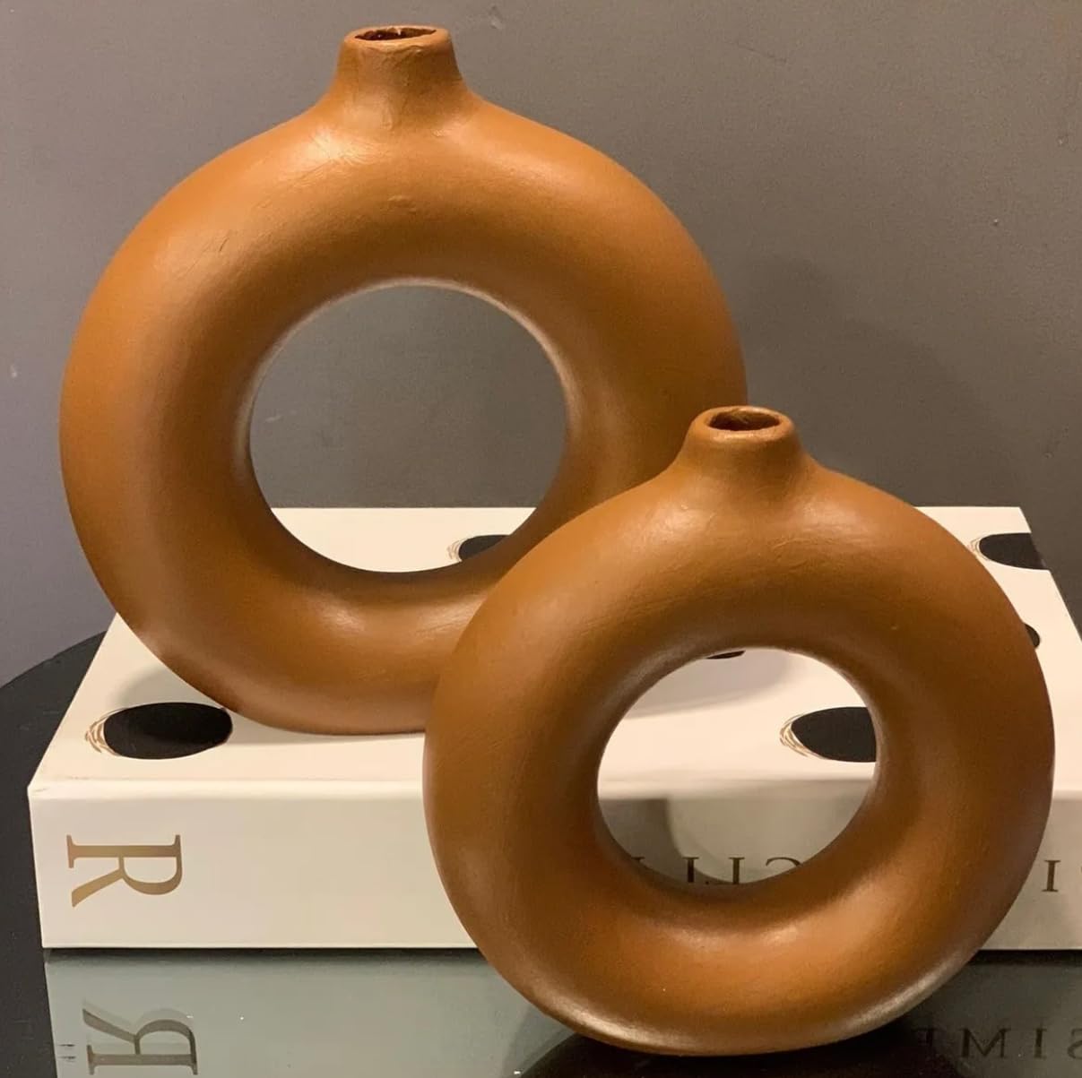 Circle Ceramic Vase Set-2, Minimalist Round Hollow Vase, Handmade Ceramic Vase, Home Decor Accessories, Pampas Flower Vases, Flowers Vase, Circle Vase, Handmade Vase