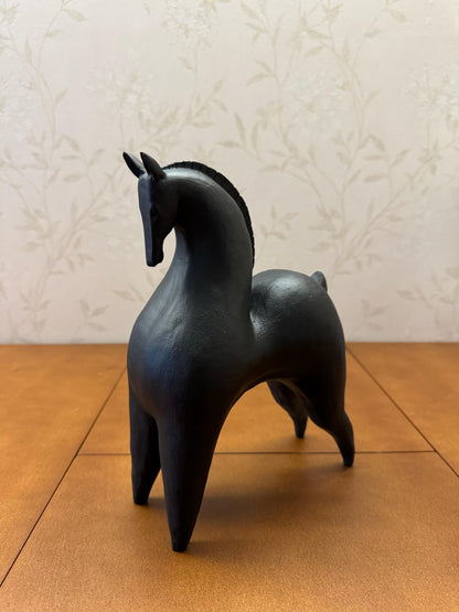 Abstract Horse Statue, Decorative Horse Sculpture, Minimalist Animal Decor, Handcrafted Horse Figurine, Luxury Horse Decor Figurine, Abstract Horse Sculpture