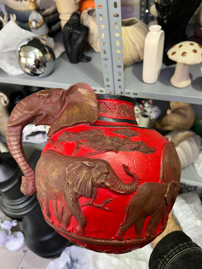 Elefantenvase, handgefertigtes Safari-Dekor, Wildlife Art Decor, Elefanten-Henkelvase, exotisches Wohndekor, Elefantenvase-Dekor, afrikanische Vase, Wildlife Vase