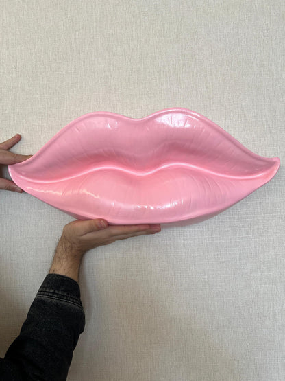3D Large Lips Sculpture for Wall Decor, Kiss-shaped Wall Art, Modern Lips Wall Art, Lips Wall Decor, Kiss Wall Decor, 3D Large Lips Wall Decor,