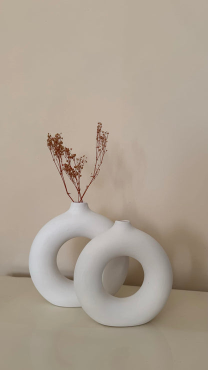 Circle Ceramic Vase Set-2, Minimalist Round Hollow Vase, Handmade Ceramic Vase, Home Decor Accessories, Pampas Flower Vases, Flowers Vase, Circle Vase, Handmade Vase