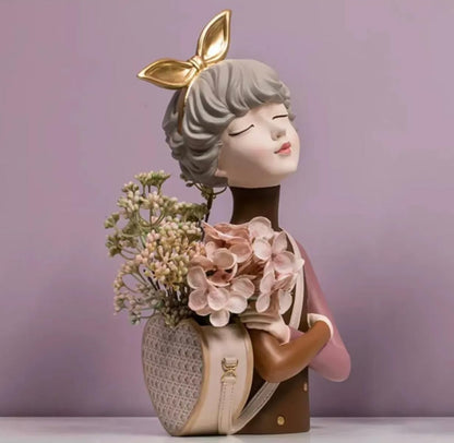 Cute Girl Sculpture with Bag, Girl Sculpture, Elegant Girl Decor, Girl with Bag Decor, Charming Tabletop Decor, Valentine’s Gift Ideas, Girl Sculpture, Girl Statue, Girl Decor