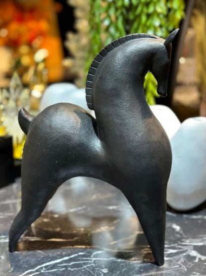Abstract Horse Statue, Decorative Horse Sculpture, Minimalist Animal Decor, Handcrafted Horse Figurine, Luxury Horse Decor Figurine, Abstract Horse Sculpture