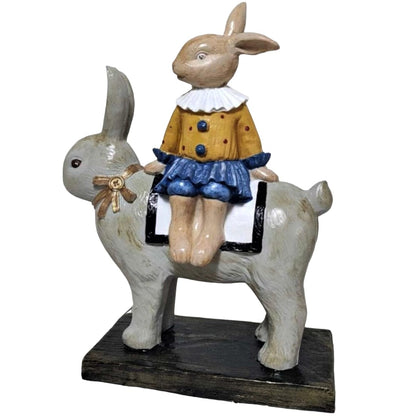 Hasenskulptur auf einem Sockel, handgefertigte Hasen-Dekorstatue, dekorative Hasenornamente, dekorative Hasenfigur, Osterhasenskulptur, Osterhasenskulptur, Osterhasendekoration