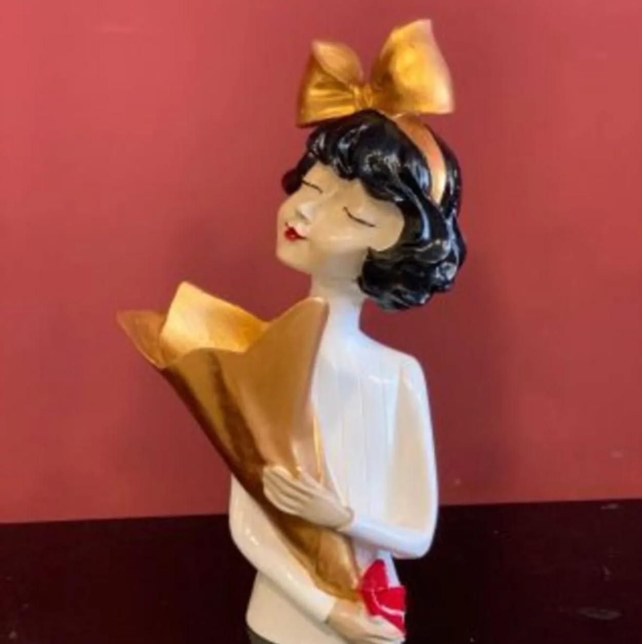 Cute Bouquet Girl Sculpture, Girl Doll Statue Holding Bouquet, Girl Figurine With Bouquet, Unique Girl Figurine Gift, Girl Decor Statue, Girl Sculpture, Girl Decor