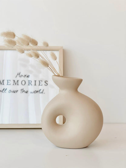 Holey Ceramic Vase, Nordic Style Vase, Round Vase with Hole, Decorative Vase for Dried Flowers, Scandinavian Style Vase, Boho Vase, Ceramic Vase, Round Vase, Scandinavian Vase