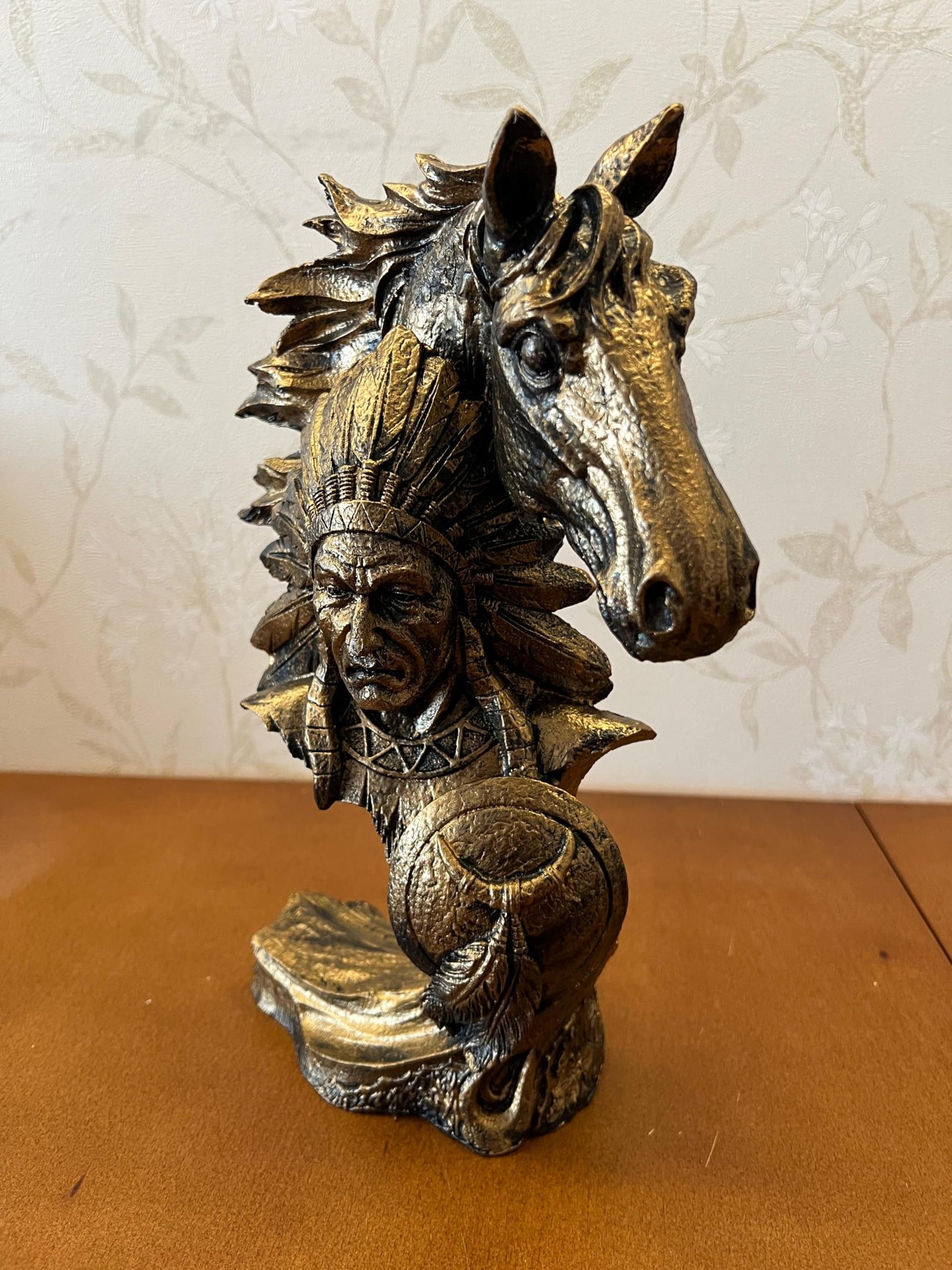 Indianerhäuptling und Pferdebüste Skulptur, Western Dekor, Indianerstatue, Indianerhäuptling Büste, Western Home Dekor, Indianerhäuptling Dekor, Indianerhäuptling Statue
