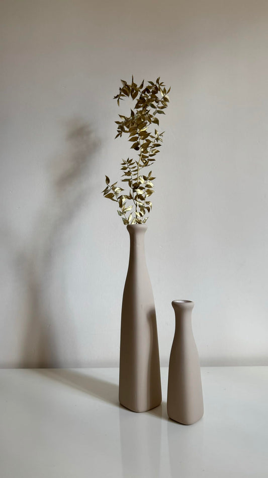 Minimalist Ceramic Bottle Vase Set of 2, Decorative Ceramic Vases, Hand-painted Vase, Scandinavian Style Vases, Ceramic Vase, Bottle Vase, Minimalist Ceramic Vase, Ceramic Bottle Vase