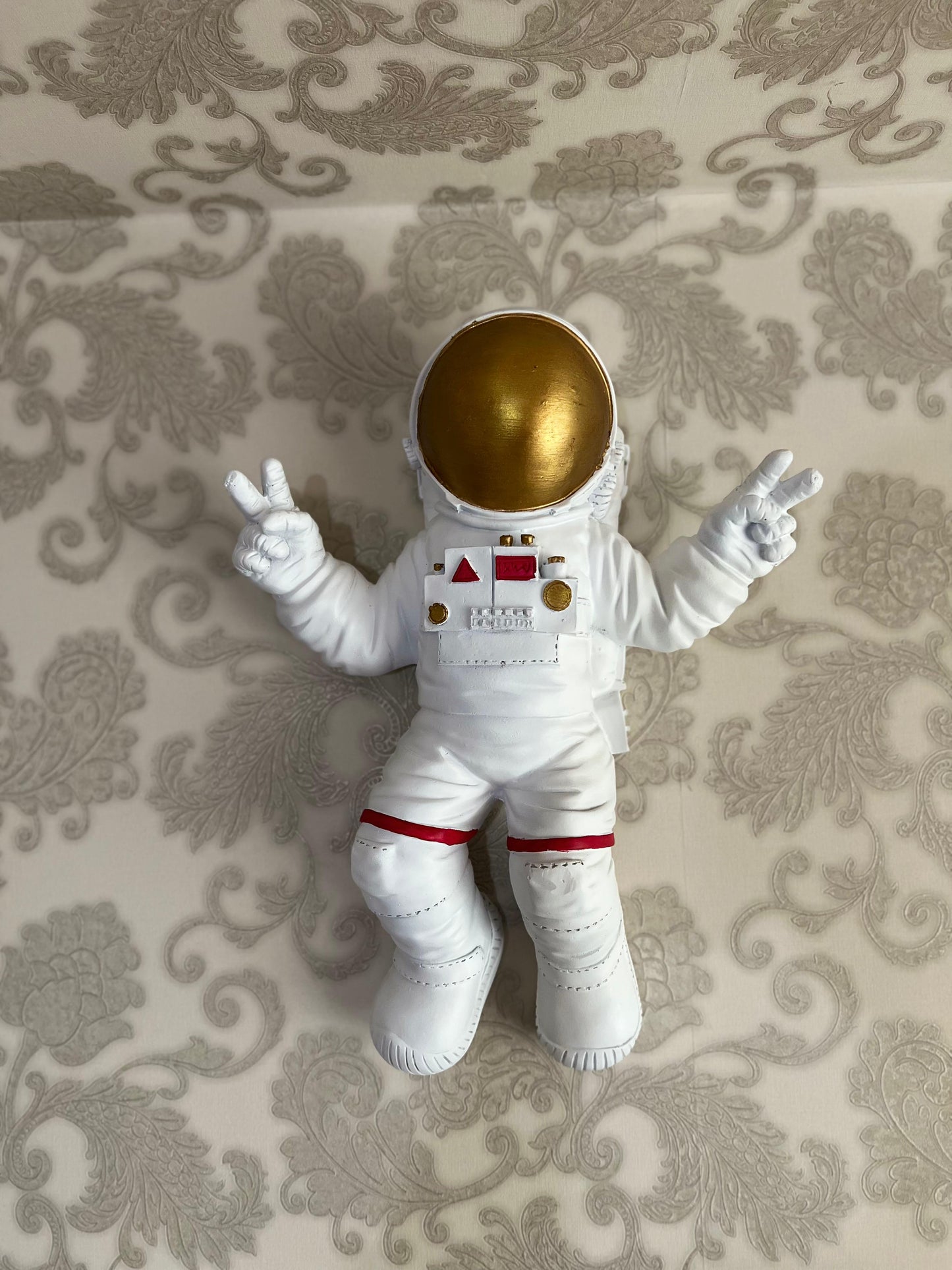 Astronaut Wall Sculpture, Space-themed Wall Decor, Astronaut Decor For Walls, Space Explorer Decorative Figurine, Astronaut Wall Figurine, Astronaut Wall Decor