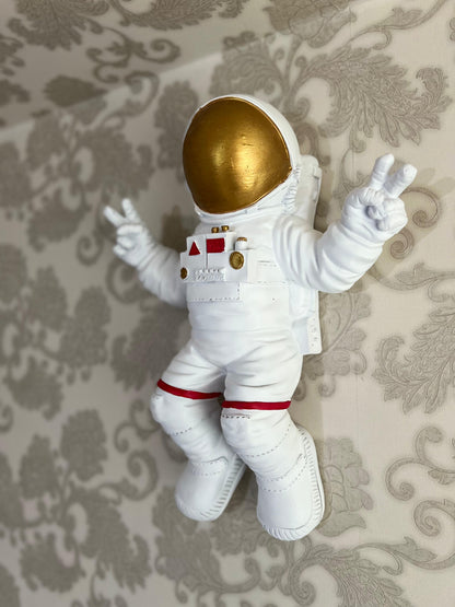 Astronaut Wall Sculpture, Space-themed Wall Decor, Astronaut Decor For Walls, Space Explorer Decorative Figurine, Astronaut Wall Figurine, Astronaut Wall Decor