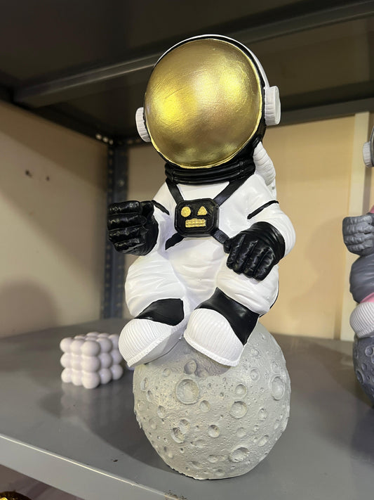 Astronaut On Moon Sculpture, Astronaut Figurine, Space-Themed Home Decor, Astronaut Ornament For Shelves, Unique Space Gifts, Space Decor, Astronaut Sculpture
